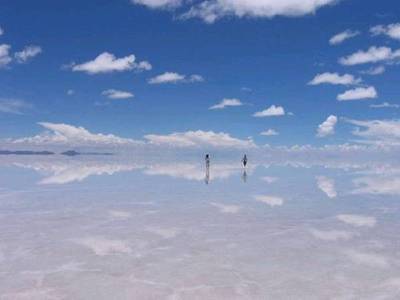 世界上最美、最大的镜子——玻利维亚阿塔卡玛盐湖 玻利维亚的乌尤尼盐湖