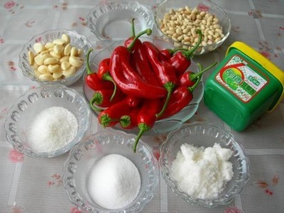 几种自制辣椒酱的做法 自制蒜蓉辣椒酱的做法