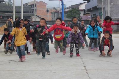 上好小学二年级体育课的感想_cth 小学二年级体育课游戏