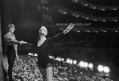 俄罗斯芭蕾舞一个时代的终结——悼念芭蕾舞大师普列谢茨卡娅去世 普利谢茨卡娅