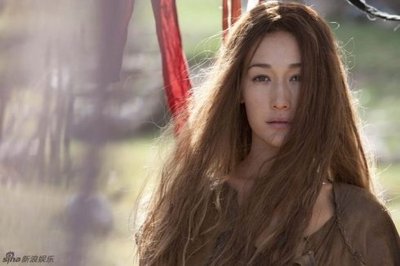 [转载]混血美女Maggie·Q十大惊艳瞬间 maggieq 乳环