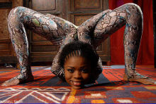 令人瞠目的非洲“蛇女”表演 非洲孩子 令人心酸