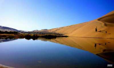 巴丹吉林沙漠之巴丹湖 巴丹吉林沙漠包车