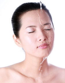 脸部皮肤干燥怎么办 皮肤缺水怎么补水最快