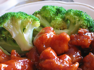 美国中餐馆招牌菜“左宗棠鸡”做法详介 发明人是中国湘菜大厨彭长