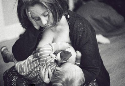 [转载]人体摄影：那些美丽的母亲