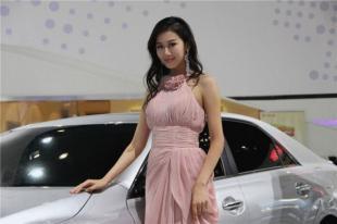 2015武汉国际博览中心车展车模特写选 2016武汉车展车模
