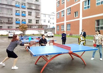 仙桃市2014年全市教育系统教职工乒乓球比赛圆满落幕 拔河比赛落幕