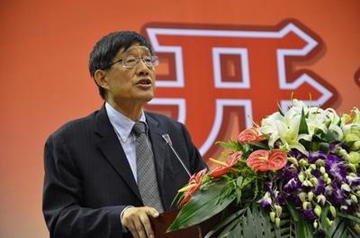上海杉达学院校长李进在2013级新生开学典礼上的讲话 大学新生开学典礼讲话