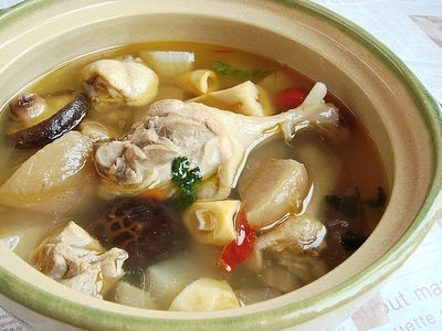 三个窍门自制一锅酸爽开胃的川味名吃:酸萝卜老鸭汤