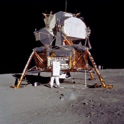 人类第一次登月 美国阿波罗11号全记录 高清视频 中国第一次登月的资料