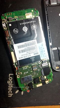 中兴N919手机屏幕除灰拆解教程 中兴n919刷机包