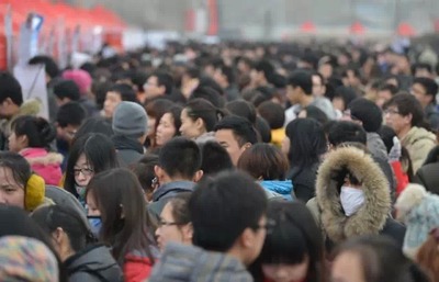 中国2015年将陷入20年来最严重的失业潮和减薪潮！ 失业金领取后果严重
