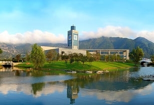 参观温州大学图书馆 温州大学图书馆