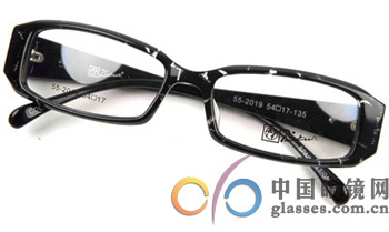 渐进多焦点眼镜架的选择和瞳距瞳高的测量 - 631364148的日志 - 网 瞳距与眼镜架尺寸