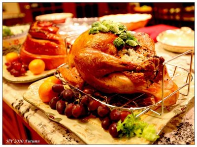 2010感恩节晚宴，火鸡套餐，烤火鸡。 烤火鸡图片
