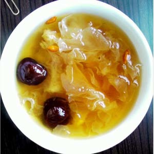 银耳红枣枸杞汤的做法及功效 木耳红枣汤有什么功效