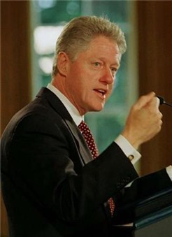 美国前总统克林顿访华期间在北大的演讲 克林顿在北大演讲