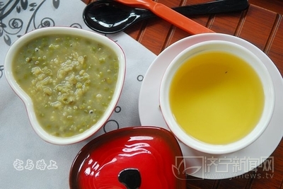 消暑解馋一锅出：清凉绿豆汤和美味绿豆沙