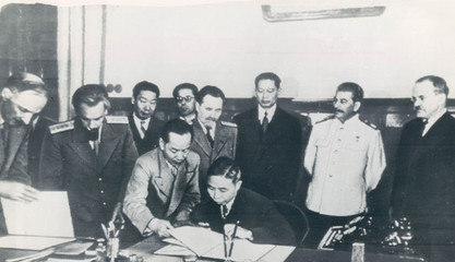 从雅尔塔秘密协定到《中苏友好同盟条约》 1945中苏友好同盟条约