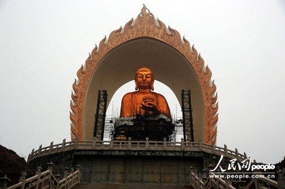 转载 中国最高大佛像（组图） 世界最高的佛像