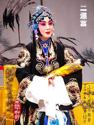 京剧《二进宫》全剧，于魁智 孟广禄 李胜素主演。 于魁智李胜素绯闻