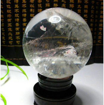 天然水晶球 有天然透明水晶球吗