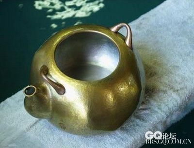 一把日本铜壶诞生的全过程,完全手工敲制而成. 手工铜壶制作
