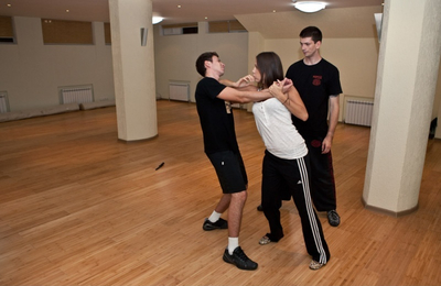 视频: 以色列近身格斗术教学训练经典课程 以色列近身格斗术教学