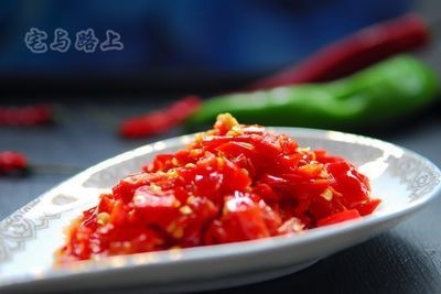 剁辣椒是湘菜不可缺少的调味料 不可缺少的