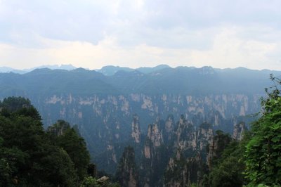 张家界国家森林公园——百龙天梯、天子山、乾坤柱、神龟潭 张家界天子山周边住宿