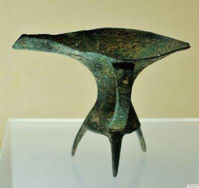 上海博物馆闻名遐迩的重要文物陈列－青铜器 用闻名遐迩造句