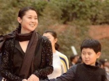 倪萍与前夫的12岁儿子首次曝光（图） 倪萍的前夫