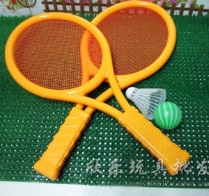儿童羽毛球拍的选择 儿童选择羽毛球拍多长