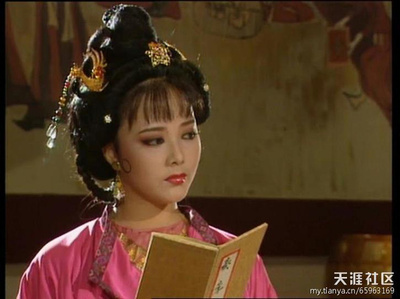 再看刘晓庆1995年主演的《武则天》 武则天刘晓庆版