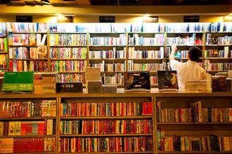  中国经济书店上海二店 小众书店亦应讲经济