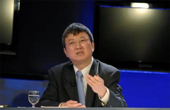  央行前副行长批周小川 央行副行长朱民谈2010年经济形势
