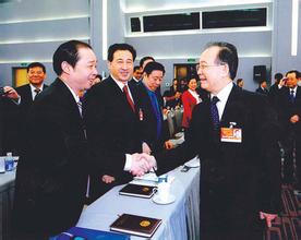 胡成中:设立民生指标实行开放式监督