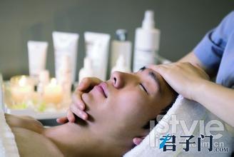  男性整形美容 日本男性化妆品和美容市场不断升温