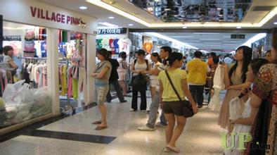  广州白马服装批发市场 广州白马服装市场从开创到盛市的发展历程