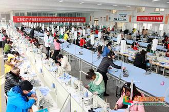  东莞市纺织服装学校 数说纺织服装专业市场30年
