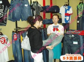  上海坚果炒货批发市场 服装炒货 拿别人的服装进行批发