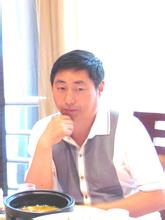娃娃脸白金:大型民企的年轻老总
