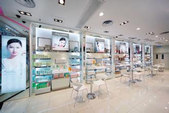  化妆品行业从业人员 化妆品零售店的人员配置及培养