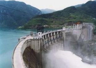  扎龙自然保护区 当水电站遭遇保护区