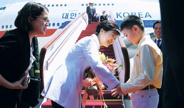  朴槿惠访华视频 “她的内心非常温暖”—韩国驻沪总领事具相灿解读朴槿惠及其访华