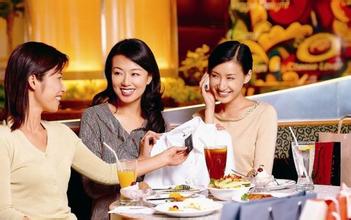  日本黄金周 国庆黄金周消费旺盛 零售餐饮业收入近7000亿元