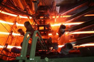  钢铁厂投资费用 钢铁“涨”声中的投资（1）
