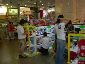  中国男人越来越受欢迎 智慧玩具店－越来越受到人们欢迎