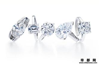  钻石耳钉方便变卖吗 戴比尔斯：树立品牌形象 变卖钻石为卖“爱情”